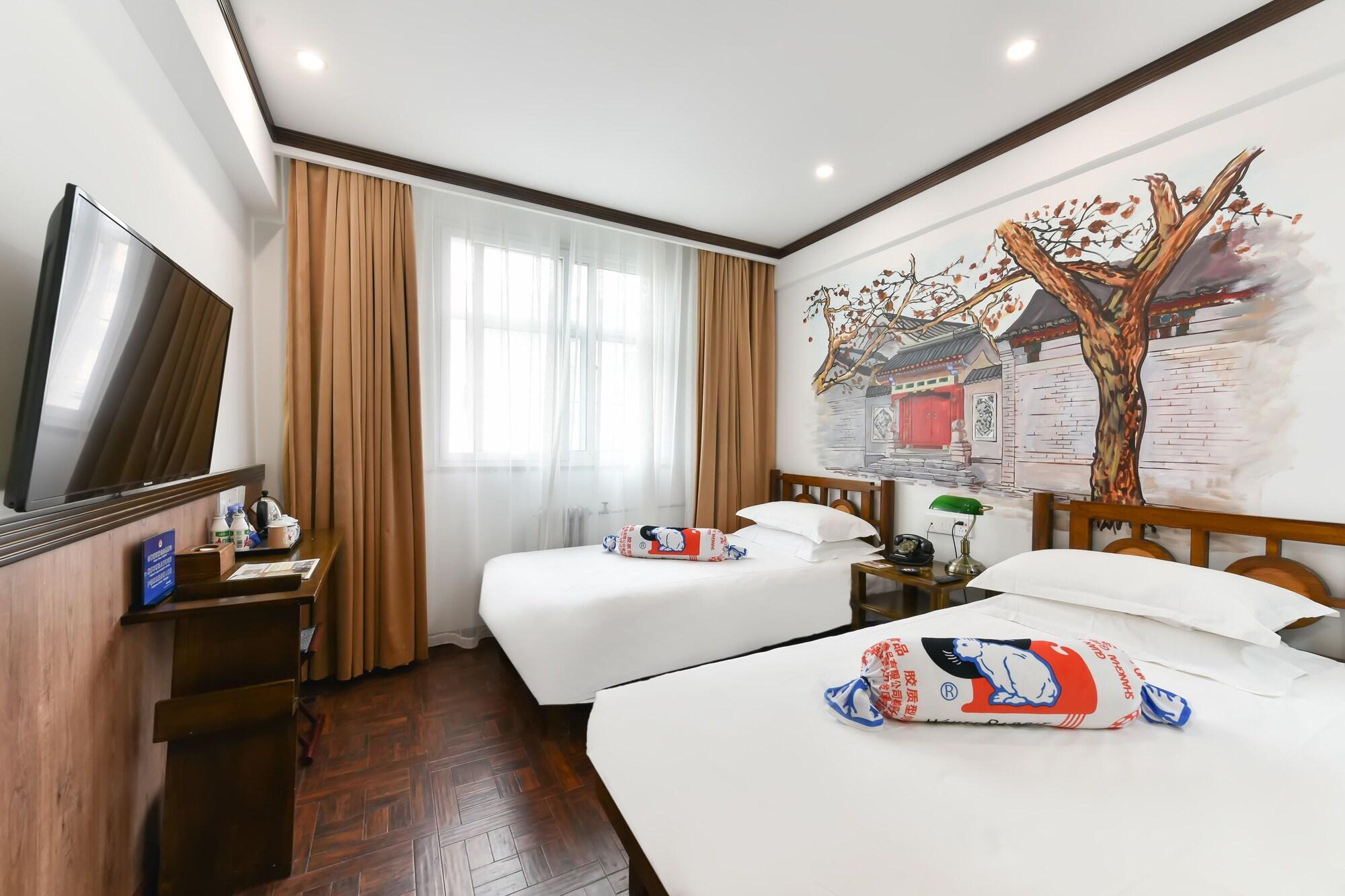 Time Traveller Hotel- Near Beijing Yonghe Lama Temple, Ghost Street, Beihai Park, Jingshan Park, Drum Tower, Houhai Bar Street, Tian'Anmen Square, Located In Beijing Traditional Hutongs, 5 Minutes Away From Subway, Free Laundry Serive Dış mekan fotoğraf