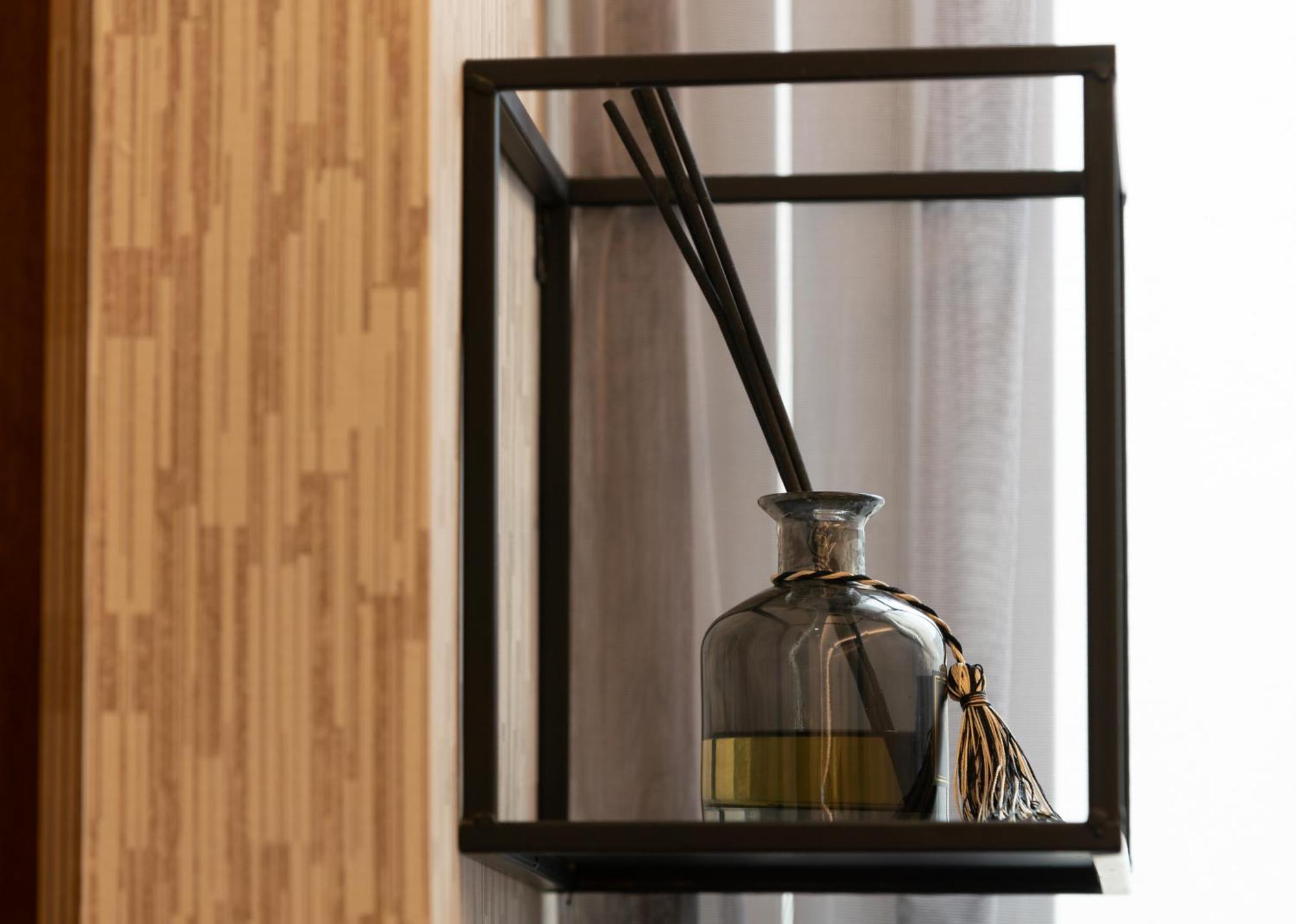 Time Traveller Hotel- Near Beijing Yonghe Lama Temple, Ghost Street, Beihai Park, Jingshan Park, Drum Tower, Houhai Bar Street, Tian'Anmen Square, Located In Beijing Traditional Hutongs, 5 Minutes Away From Subway, Free Laundry Serive Dış mekan fotoğraf
