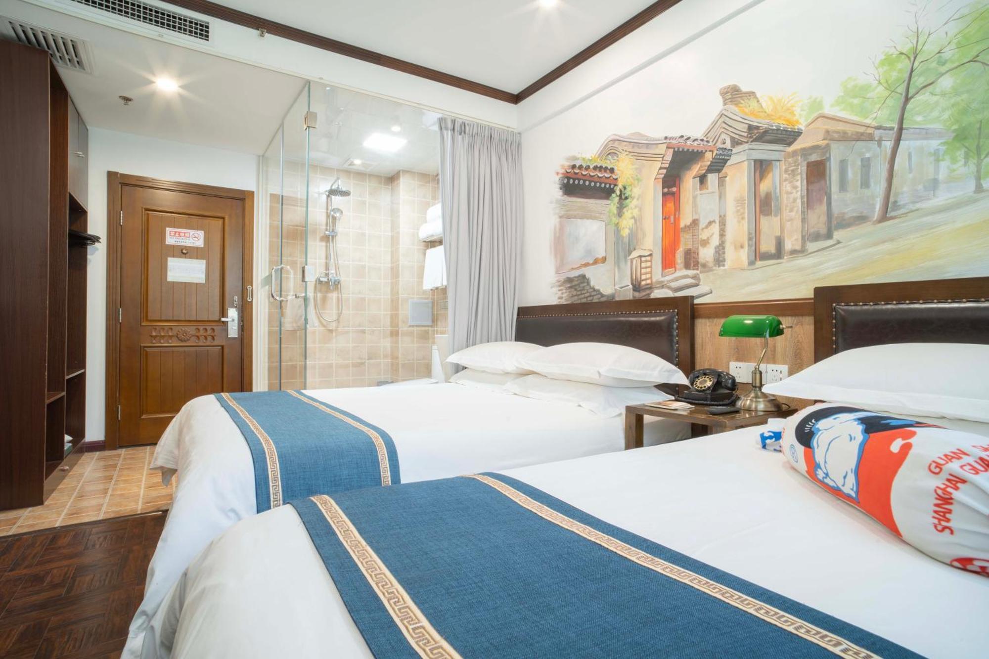 Time Traveller Hotel- Near Beijing Yonghe Lama Temple, Ghost Street, Beihai Park, Jingshan Park, Drum Tower, Houhai Bar Street, Tian'Anmen Square, Located In Beijing Traditional Hutongs, 5 Minutes Away From Subway, Free Laundry Serive Dış mekan fotoğraf