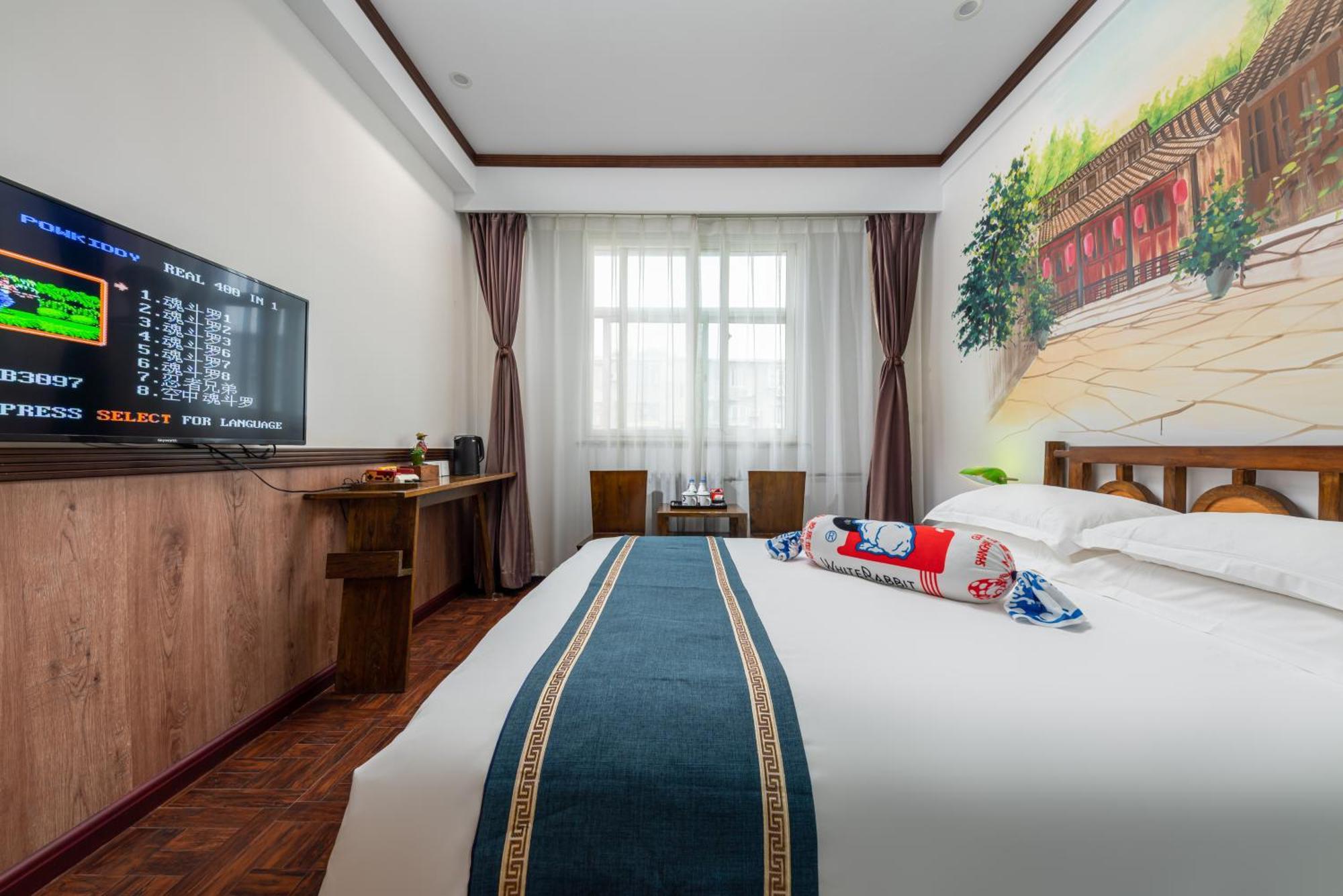 Time Traveller Hotel- Near Beijing Yonghe Lama Temple, Ghost Street, Beihai Park, Jingshan Park, Drum Tower, Houhai Bar Street, Tian'Anmen Square, Located In Beijing Traditional Hutongs, 5 Minutes Away From Subway, Free Laundry Serive Dış mekan fotoğraf