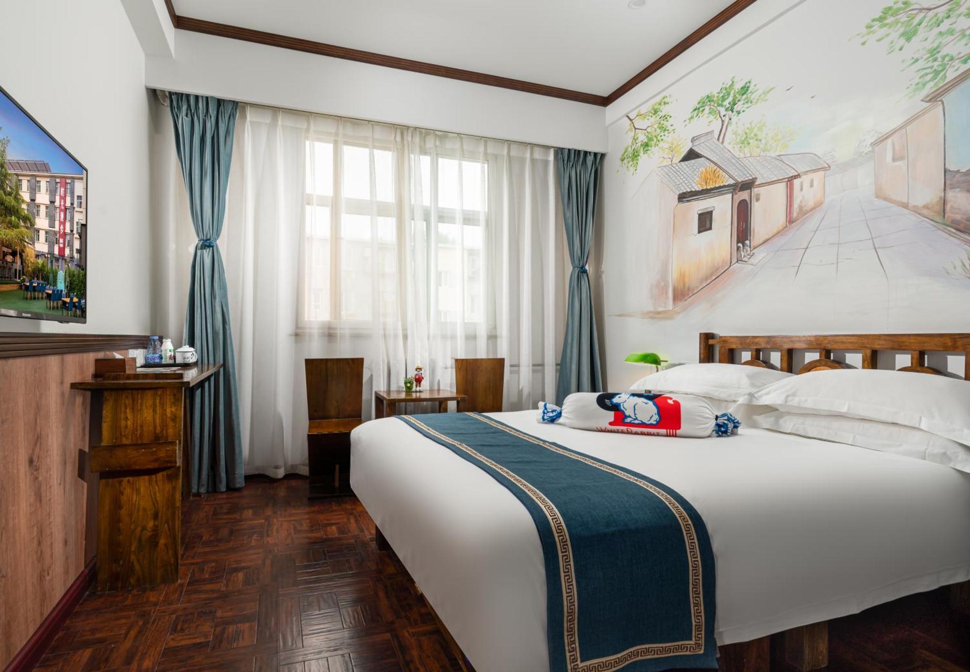 Time Traveller Hotel- Near Beijing Yonghe Lama Temple, Ghost Street, Beihai Park, Jingshan Park, Drum Tower, Houhai Bar Street, Tian'Anmen Square, Located In Beijing Traditional Hutongs, 5 Minutes Away From Subway, Free Laundry Serive Dış mekan fotoğraf
