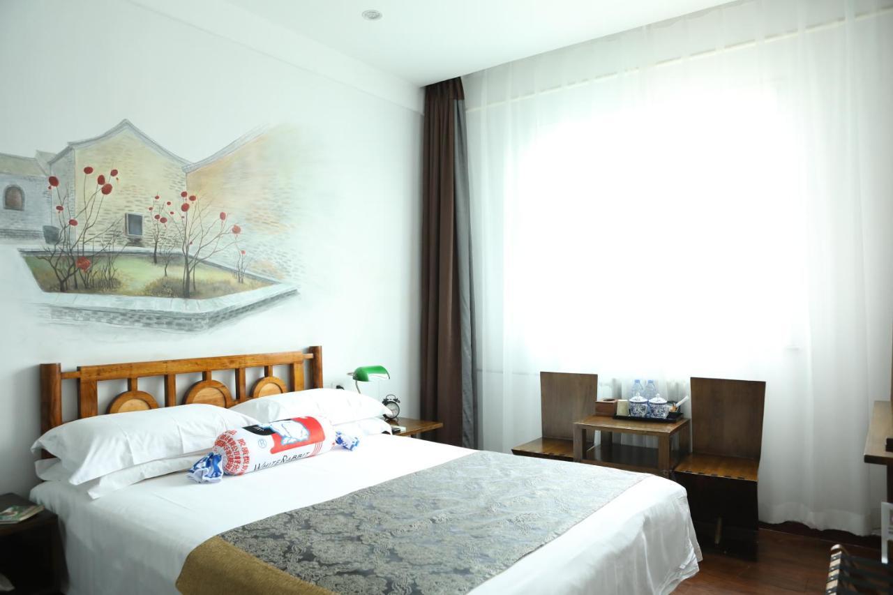 Time Traveller Hotel- Near Beijing Yonghe Lama Temple, Ghost Street, Beihai Park, Jingshan Park, Drum Tower, Houhai Bar Street, Tian'Anmen Square, Located In Beijing Traditional Hutongs, 5 Minutes Away From Subway, Free Laundry Serive Dış mekan fotoğraf